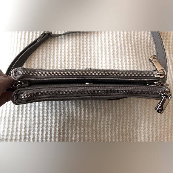 Thirty-one convertible crossbody purse - Picture 4 of 8